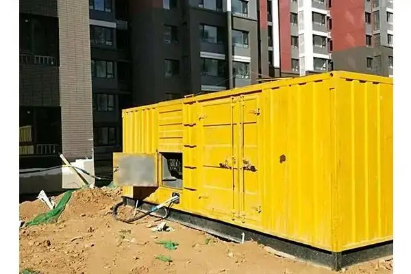 前进发电机租赁中燃油压力过低会对发动机的哪些部件造成损坏？