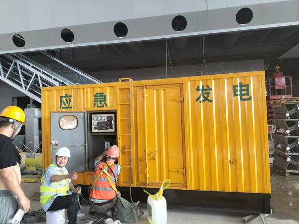 前进怎样判断空气滤清器是否需要更换？
